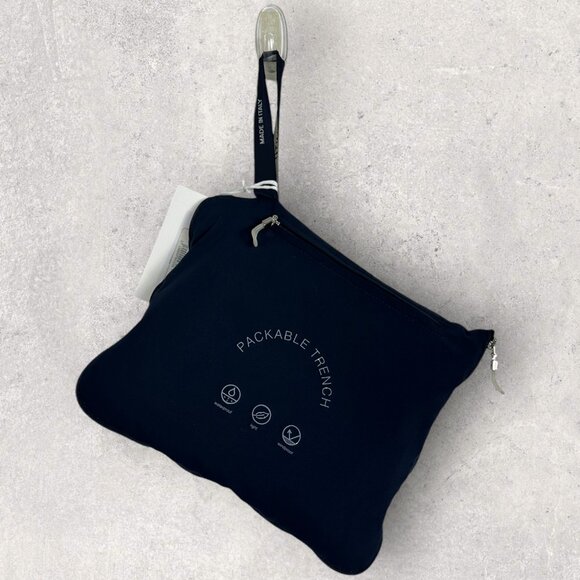 Manto Italy Packable Rain Jacket Lightweight Navy Blue Size US XL or 42 NEW NWT - Picture 16 of 16